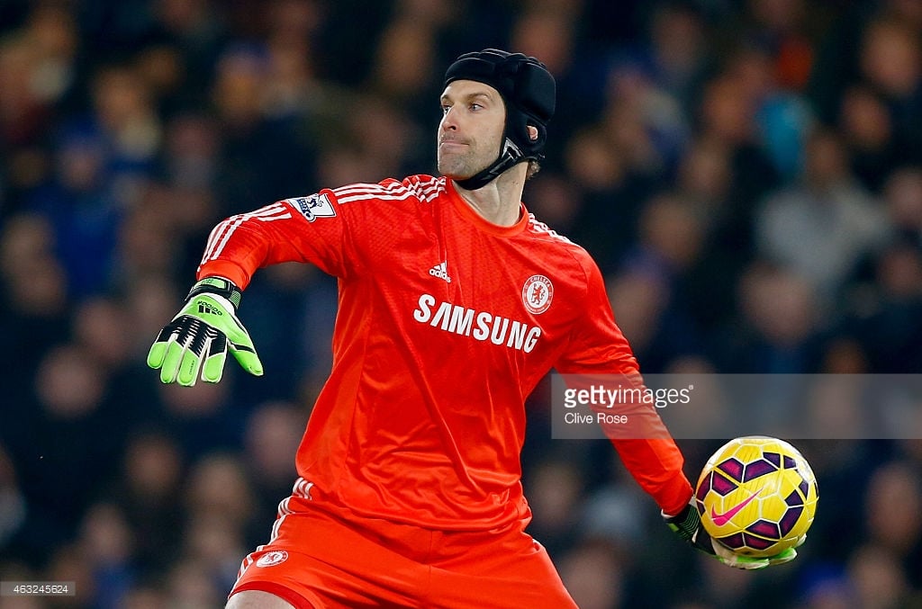 Petr Cech of Chelsea throws the ball to a team mate