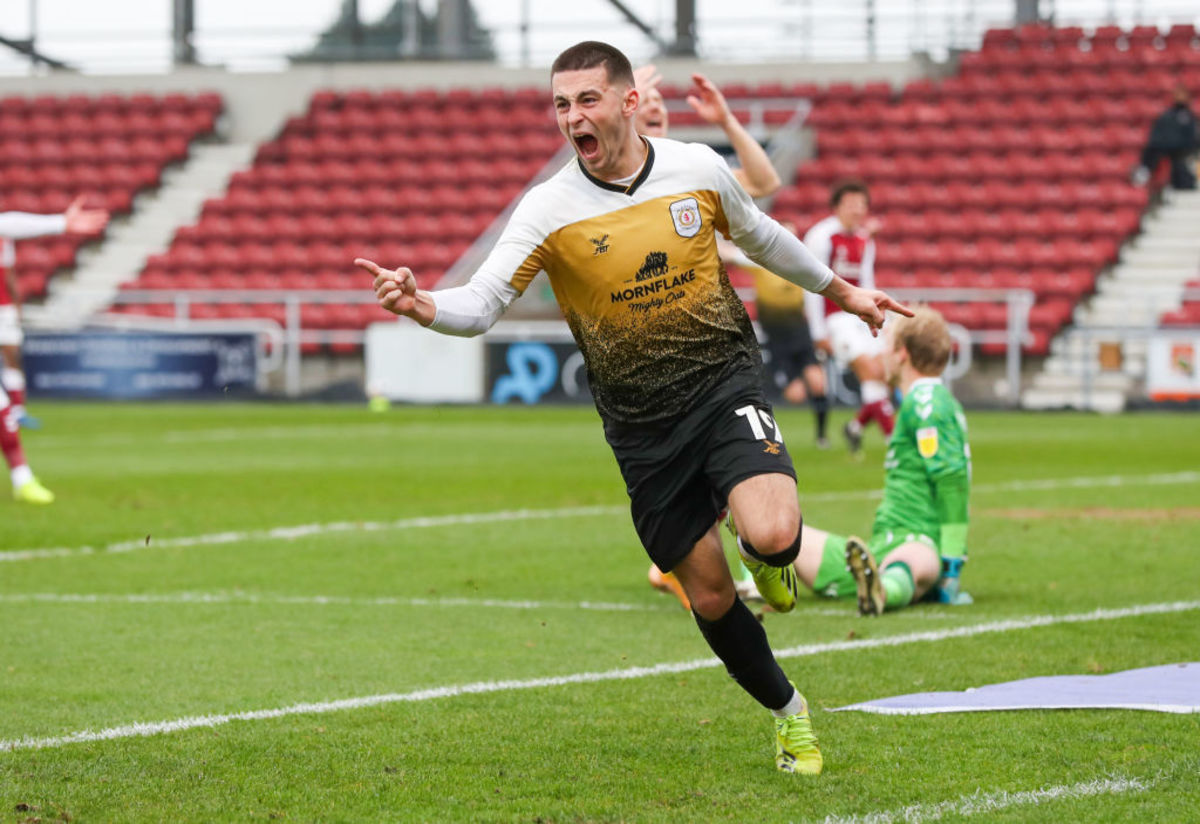 Blackpool agree £500k deal to sign Crewe Alex star Owen Dale Sources