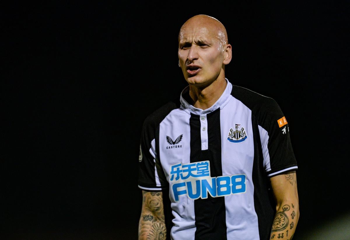 Newcastle United Will Bin Shelvey After Stupid Incident Robinson