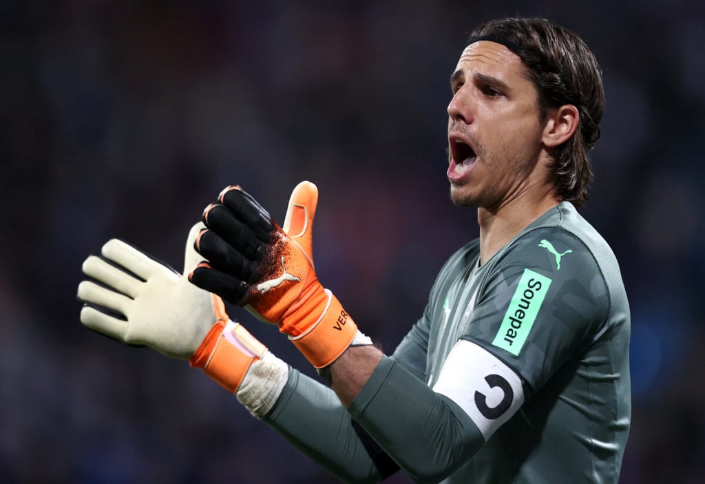 Yann Sommer clapping his gloves and shouting