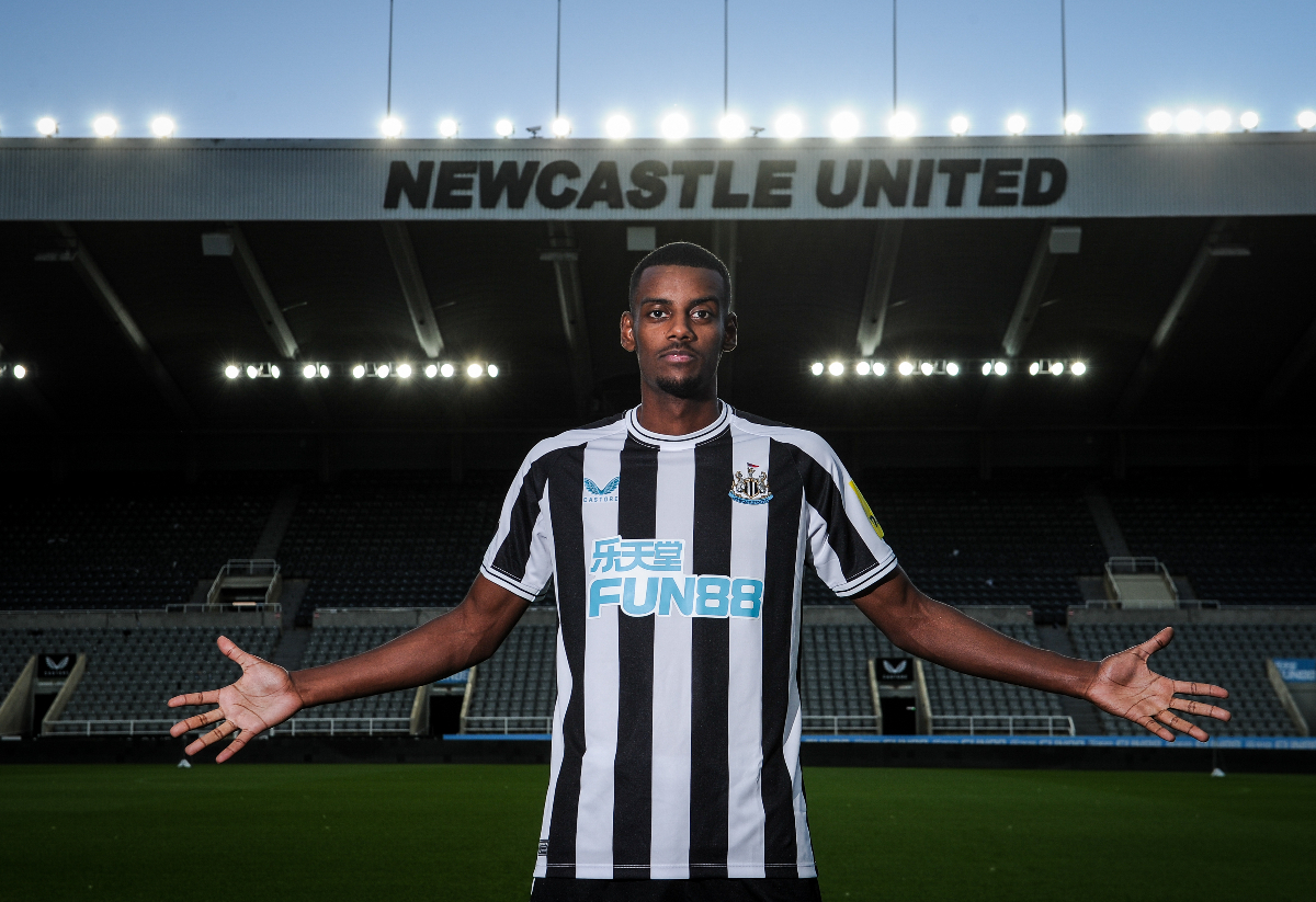 Newcastle Stars Secret Isak Deal Liverpools Record Bid Exposed - wajow6e