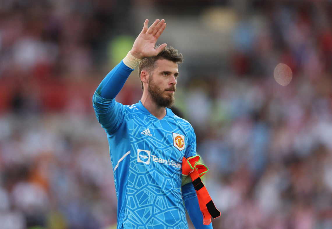 David de Gea waves to Man United supporters