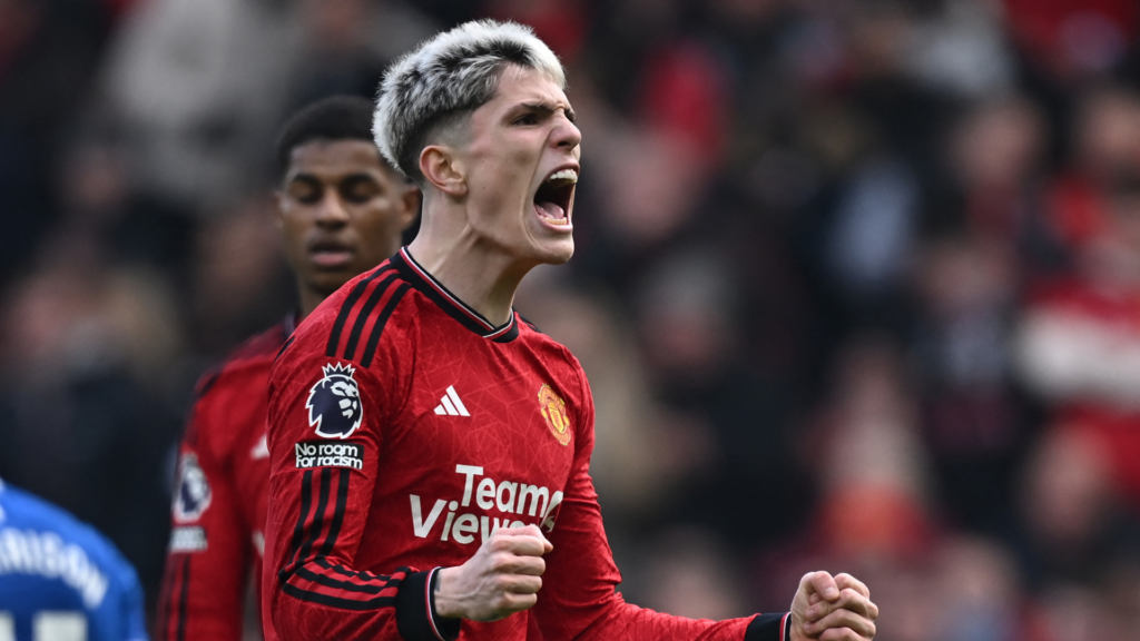 Man United Alejandro Garnacho screaming in joy in a red shirt