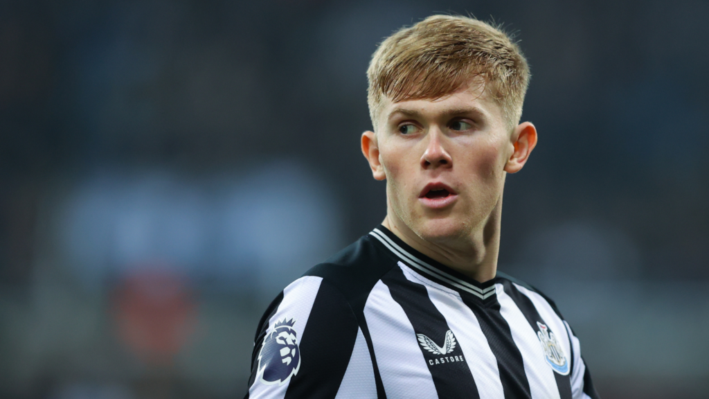 Lewis Hall playing for Newcastle