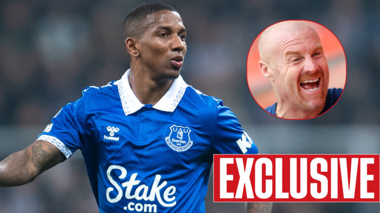 Everton Ashley Young Sean Dyche