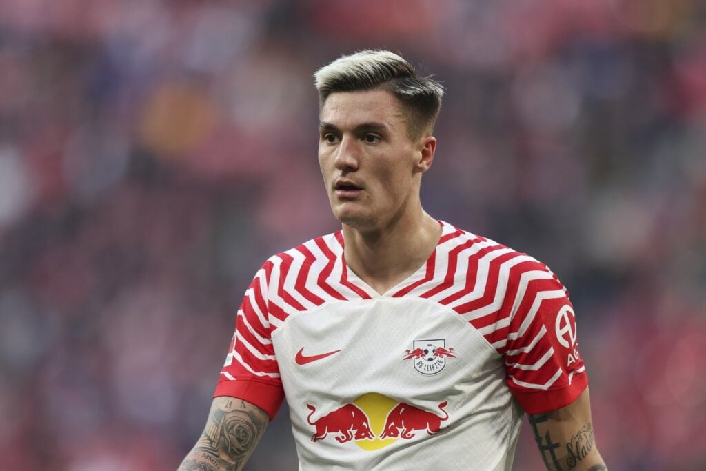 Benjamin Sesko of RB Leipzig in action.