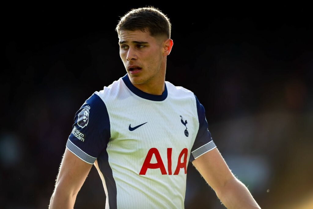 Tottenham defender Micky van de Ven.