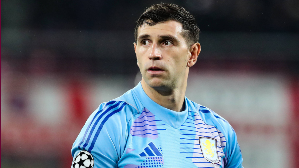 Emi-Martinez playing for Aston Villa