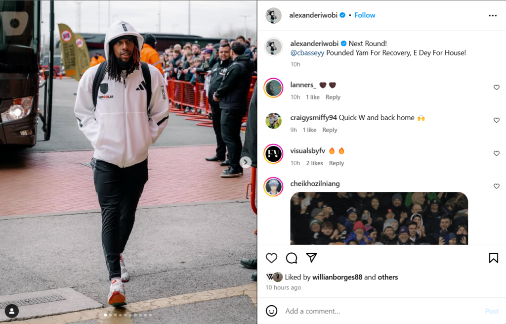 Alex Iwobi celebrates Fulham win