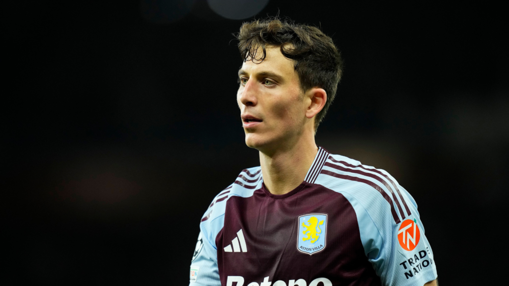 Pau Torres Aston Villa