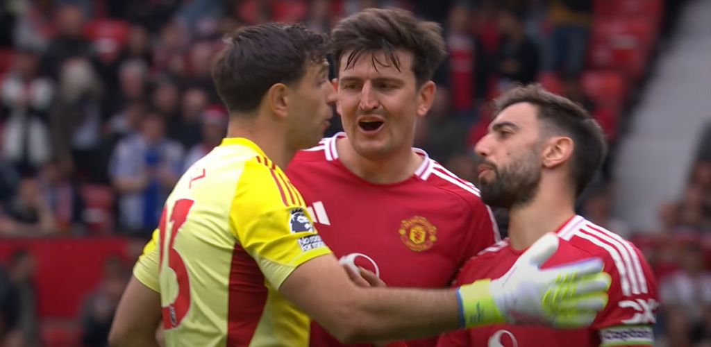 Emi Martinez Harry Maguire Bruno Fernandes, Aston Villa Man United