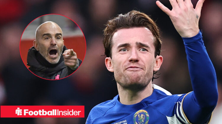 Enzo Maresca points at Ben Chilwell with his hand up