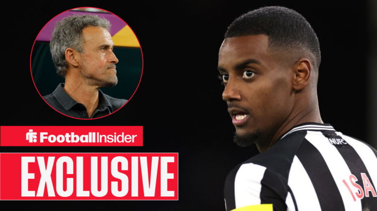 Exclusive news Alexander Isak looks at PSG manager Luis Enrique