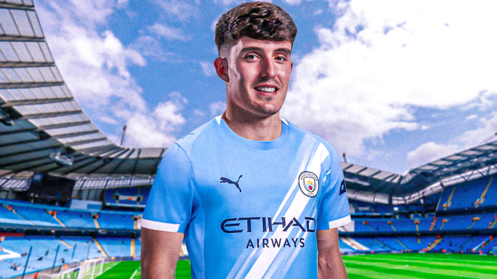 Tino Livramento Manchester City