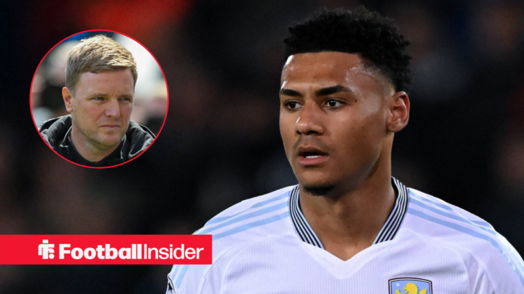Eddie Howe looking serious on the left looking at a focused Ollie Watkins on the right