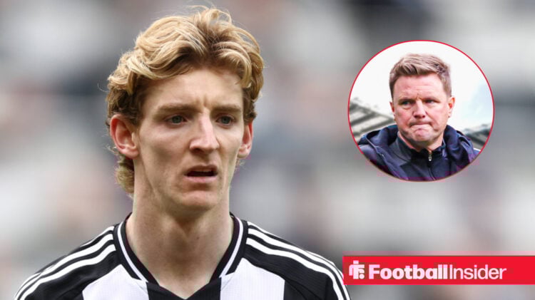 Newcastle's Anthony Gordon in action and manager Eddie Howe looking at him