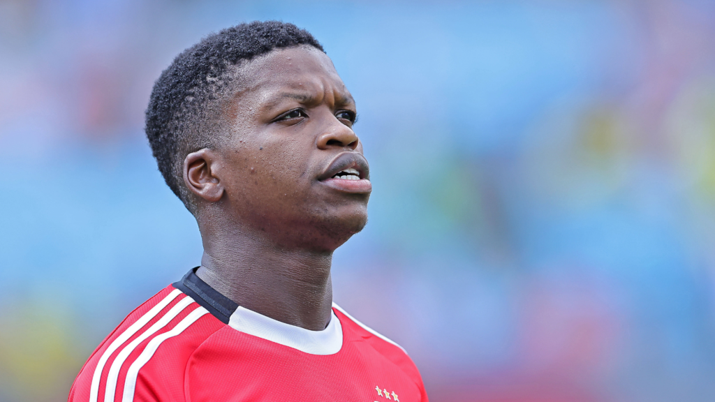 Florentino Luis in action for Benfica