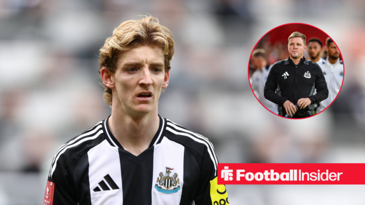 Anthony Gordon in a Newcastle kit, Eddie Howe in a Newcastle tracksuit in a circle