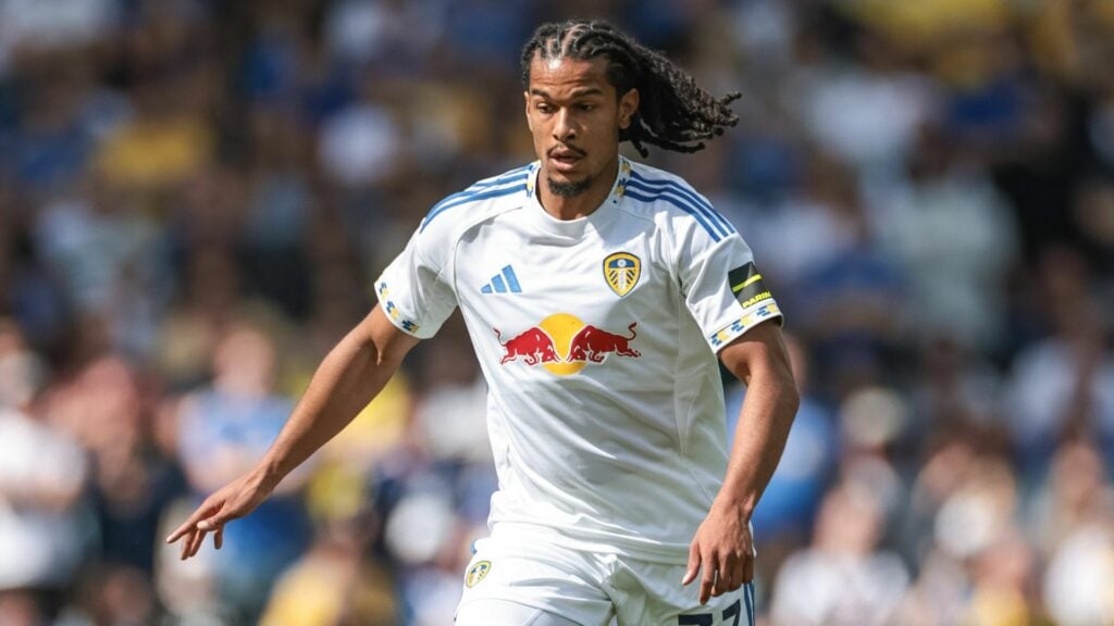 Isaac Schmidt playing for Leeds