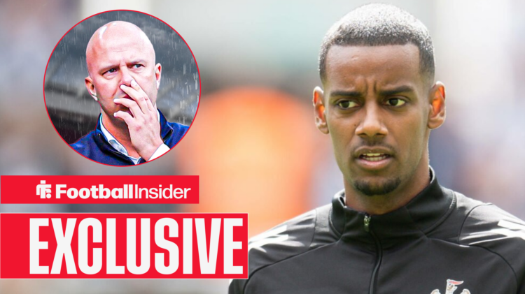 Alexander Isak looks at a concerned Arne Slot in a circular inset