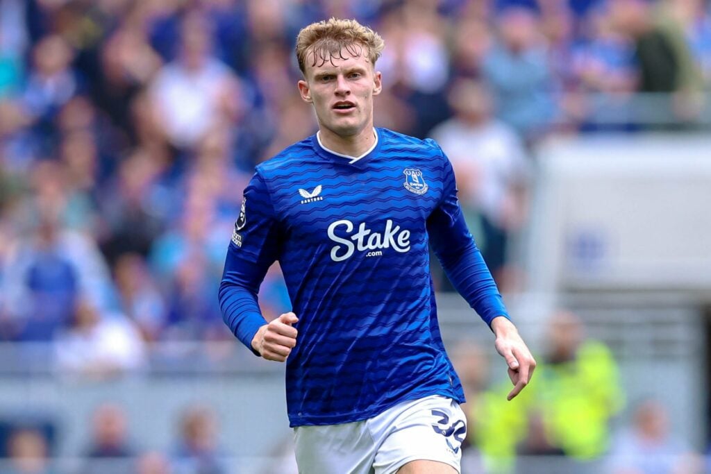 Jarrad Branthwaite in action for Everton
