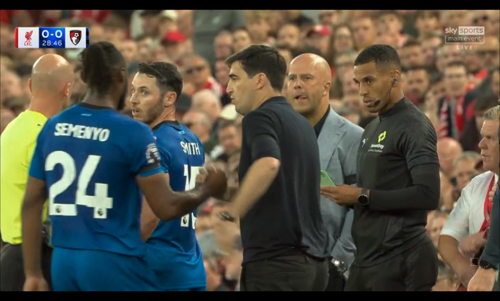 Antoine Semenyo speaking to Bournemouth manager Andoni Iraola