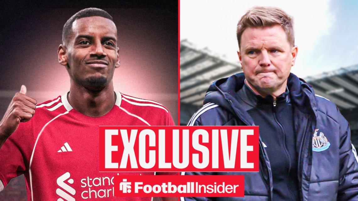Alexander Isak in a Liverpool shirt alongside Eddie Howe looking sad