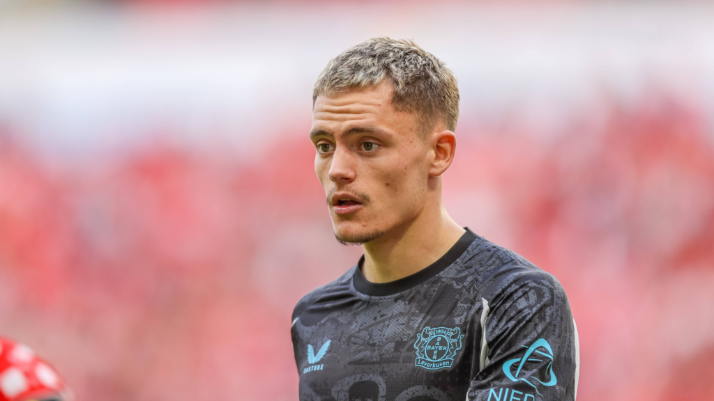 Florian Wirtz in action for Bayer Leverkusen
