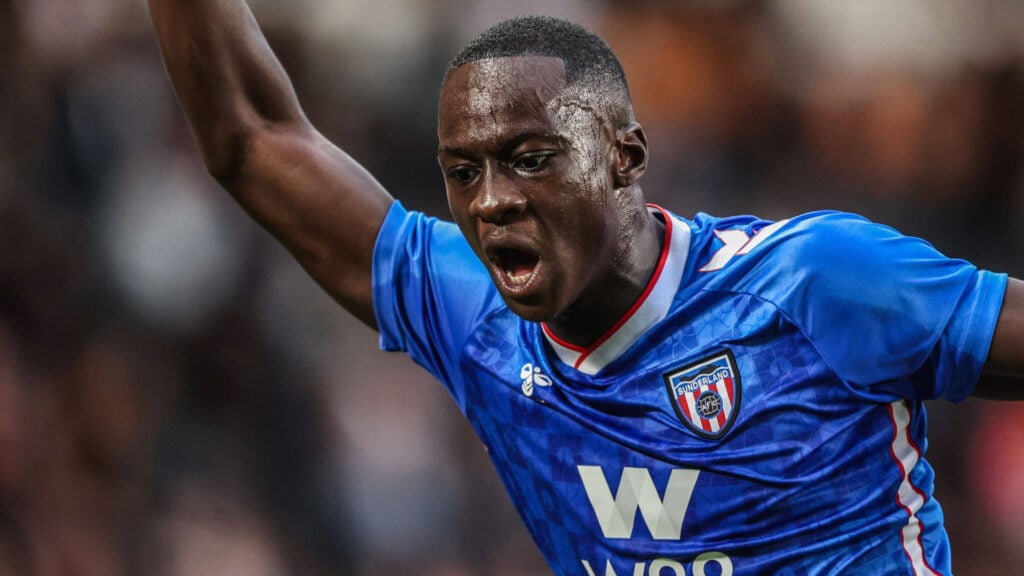 Habib Diarra in action for Sunderland with his arm up
