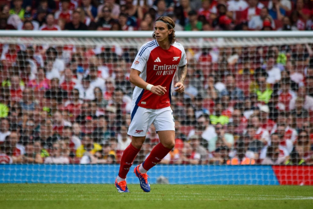Riccardo Calafiori in action for Arsenal.