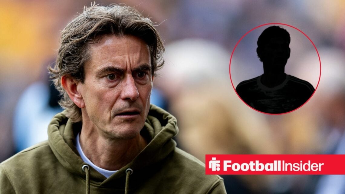 Thomas Frank on the sidelines, Nico Paz's silhouette in a circular inset