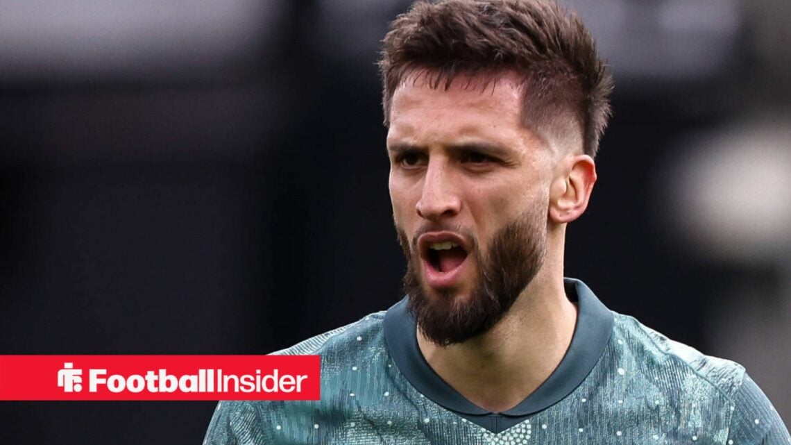 Rodrigo Bentancur warming up for Tottenham.