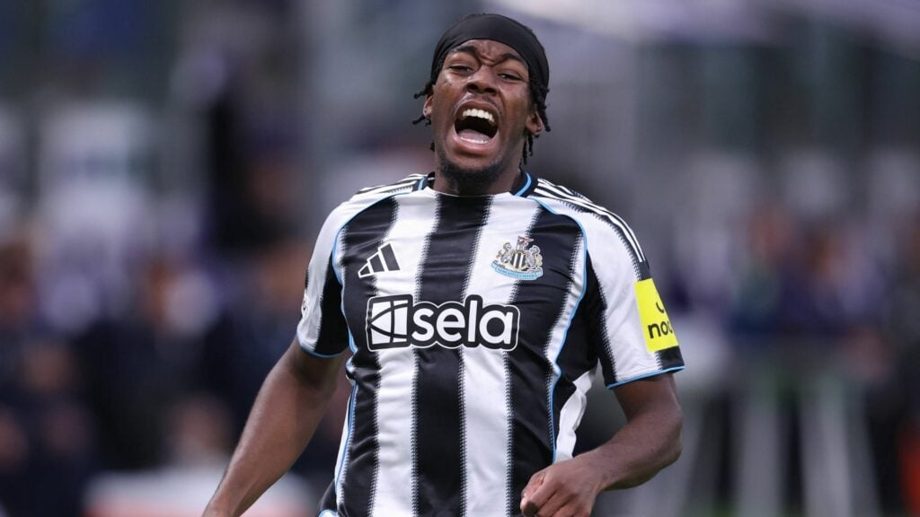 Anthony Elanga looking frustrated in a Newcastle shirt