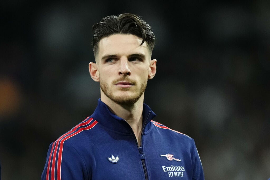 Declan Rice in an Arsenal tracksuit pre-game.