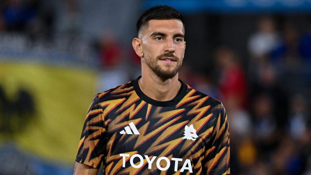 Lorenzo Pellegrini looking focused for Roma