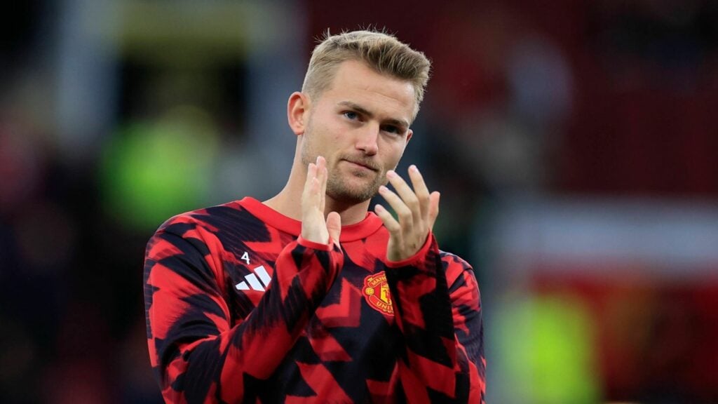 Matthijs de Ligt applauding during a warm-up with Man United