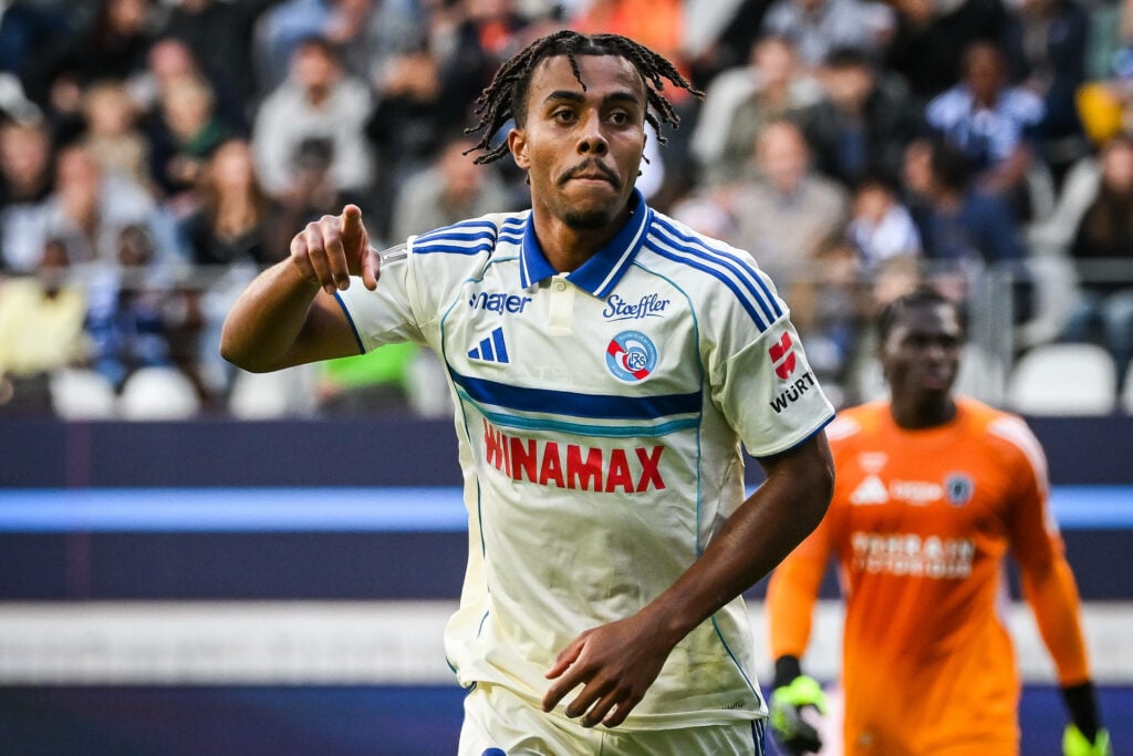 Guela Doue celebrating for Strasbourg