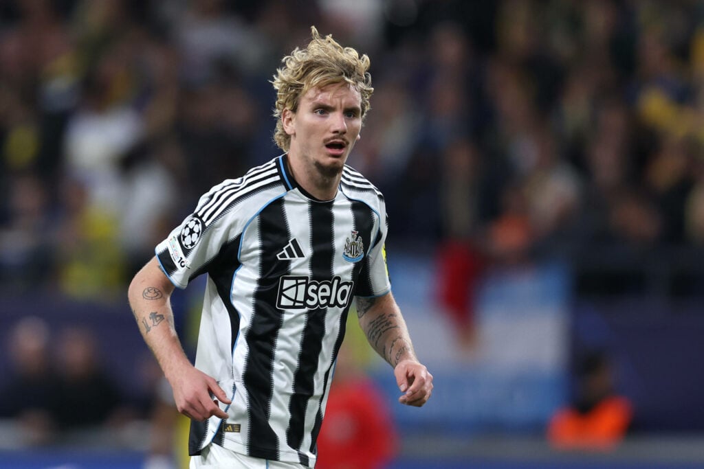 Nick Woltemade in action for Newcastle.