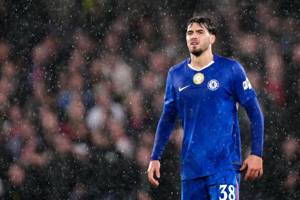 Marc Guiu looking focused for Chelsea