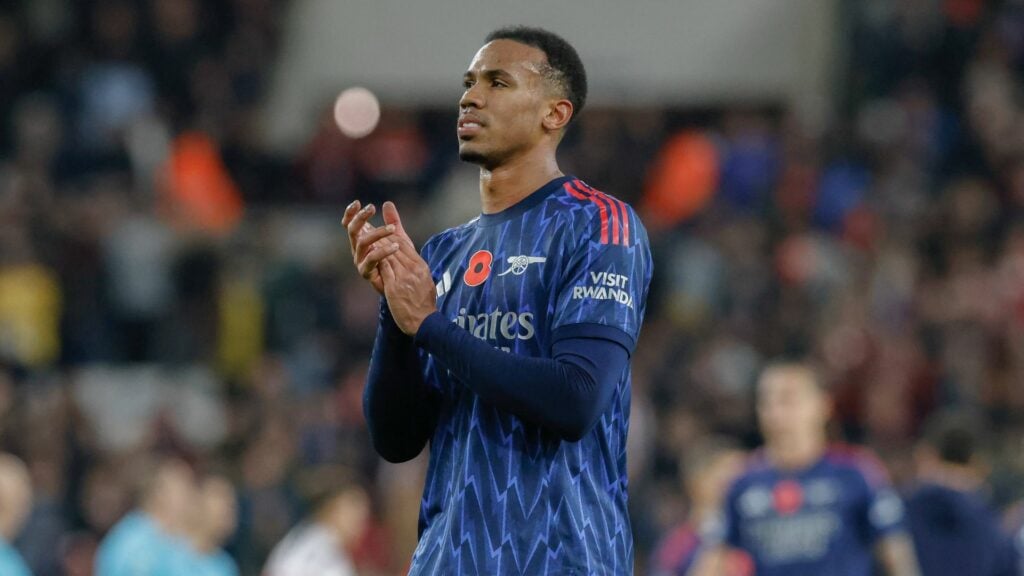 Gabriel Magalhaes clapping for Arsenal