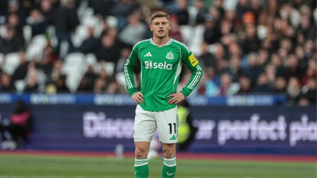 Harvey Barnes looking focused for Newcastle with his hands on his hips