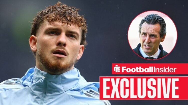 Harvey Elliott looking focused on the left with a concerned Unai Emery on the right