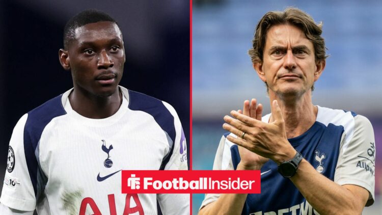 Randal Kolo Muani in action for Tottenham, with Thomas Frank applauding