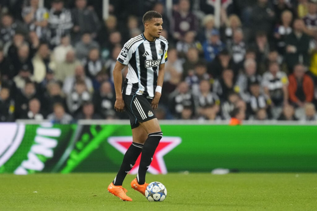 Malick Thiaw looking focused for Newcastle running with the ball