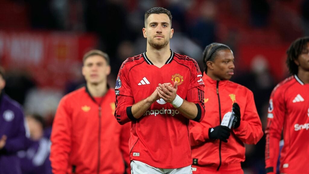 Diogo Dalot applauding at Man United