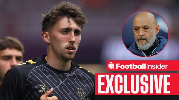 Dan Neil looking at Nuno Espirito Santo in circle