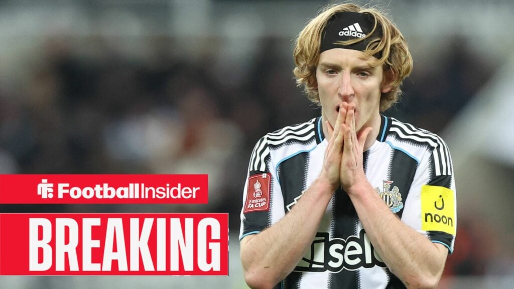 Anthony Gordon press conference delayed as Newcastle hit issues on way to PSG