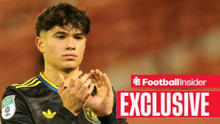 Gabriele Biancheri clapping in Man United kit